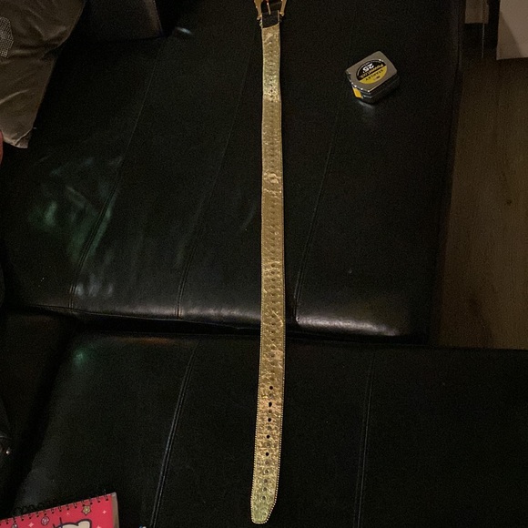 Crystal and Metal Beads Studded Gold Hardware Faux Black Snakeskin belt. - Picture 7 of 8